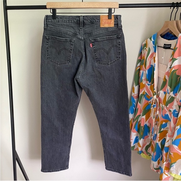 Levi’s 501 Studded‎ Jeans - Picture 6 of 9